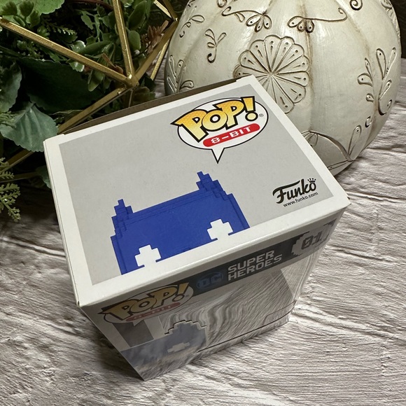 POP Funko Batman 8-Bit 2017 Fall Convention Exclusive - Picture 2 of 6